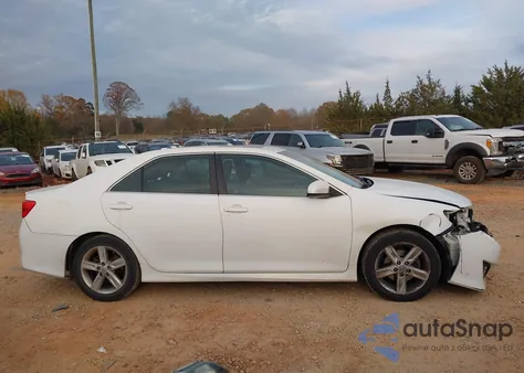 2012 Toyota Camry Se z USA, uszkodzony, nr VIN 4T1BF1FK8CU560606